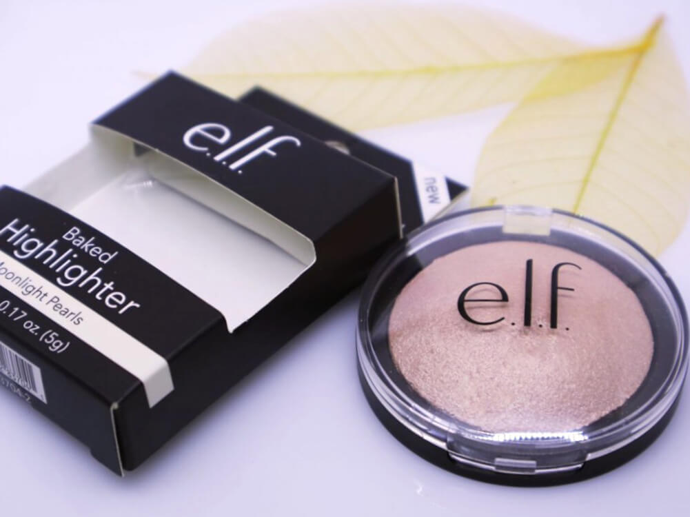 Review Elf Baked Highlighter in Moonlight Pearls Beauty Journal