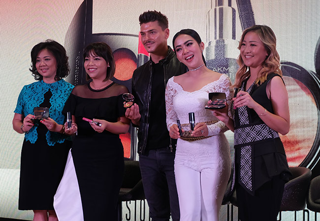 Lakme Gelar Glam Week Dengan Serangkaian Makeup Class Bersama Para Beauty Influencer Indonesia Dan Mario Dedivanovic Beauty Journal Lakme Gelar Glam Week Dengan Serangkaian Makeup Class Bersama Para Beauty Influencer Indonesia Dan Mario Dedivanovic Beauty Journal