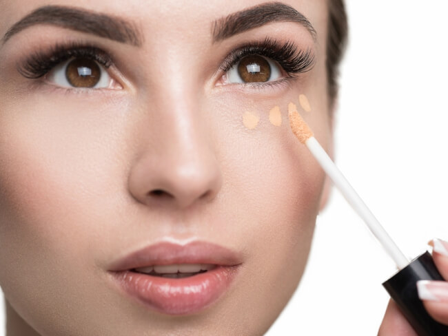 Ingin Memakai Makeup Full Coverage? Perhatikan 5 Hal Ini Supaya ...
