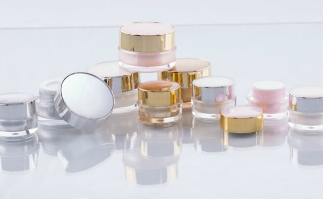 Cara Mengemas Koleksi Makeup Tanpa Membazir