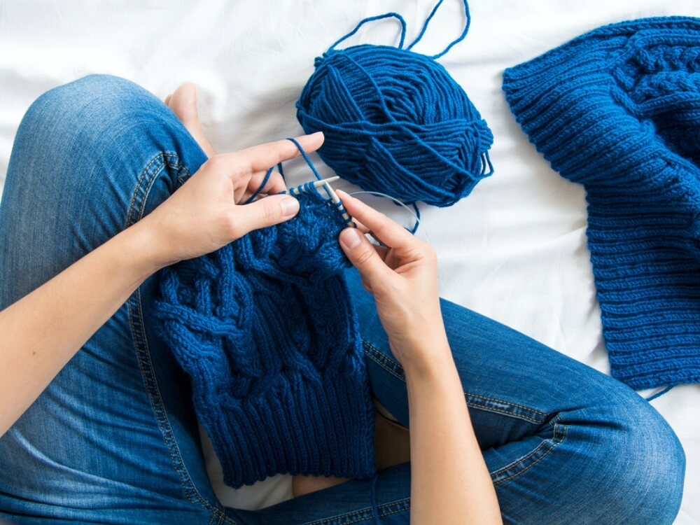 Sudah Tahu Belum? Ini Beragam Manfaat Baik Merajut Bagi Kesehatan Tubuh dan  Pikiran - Beauty Journal