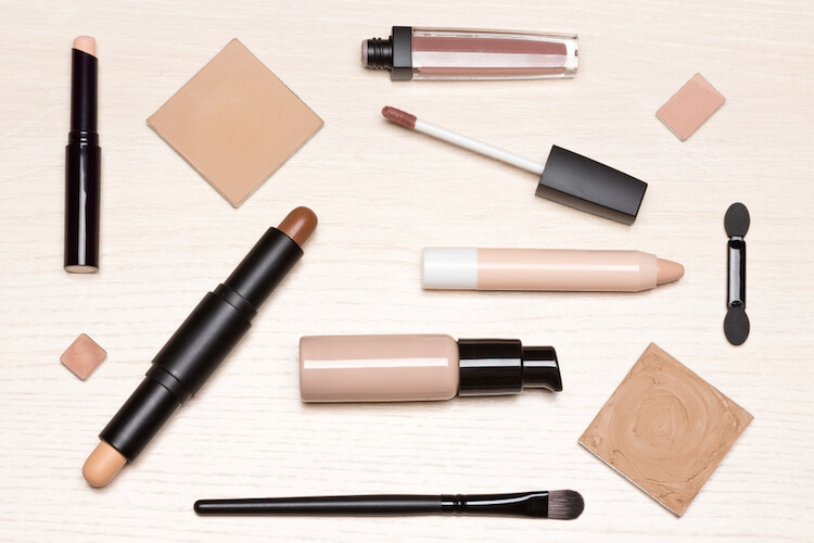 5 Hal Yang Perlu Anda Perhatikan Sebelum Memilih Concealer Beauty Journal