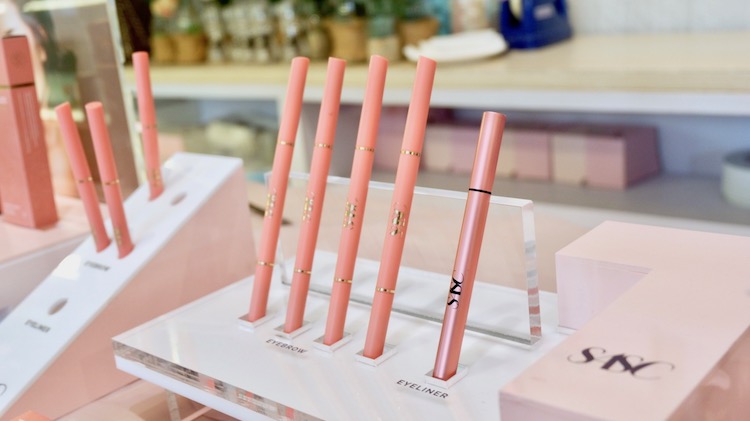 Gandeng Malvava Dan Titan Tyra Sasc Hadirkan Warna Baru Ultimatte Liquid Lip Dan Produk Riasan Mata Pertamanya Beauty Journal Gandeng Malvava Dan Titan Tyra Sasc Hadirkan Warna Baru Ultimatte Liquid Lip Dan Produk Riasan Mata Pertamanya Beauty Journal