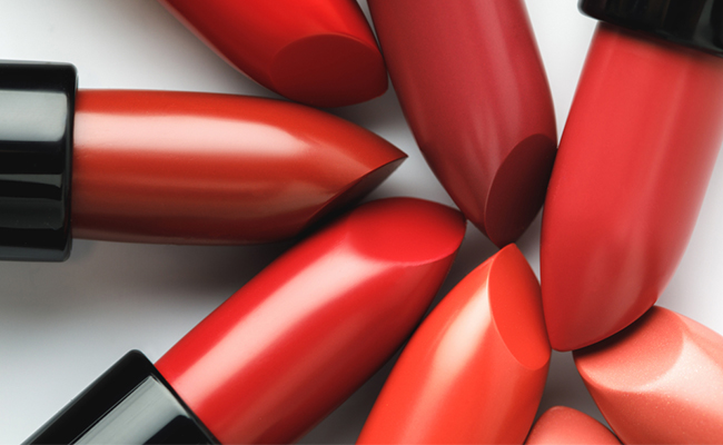 Tips untuk Pengguna Lipstik Merah yang Perlu Diketahui Para Wanita Agar ...