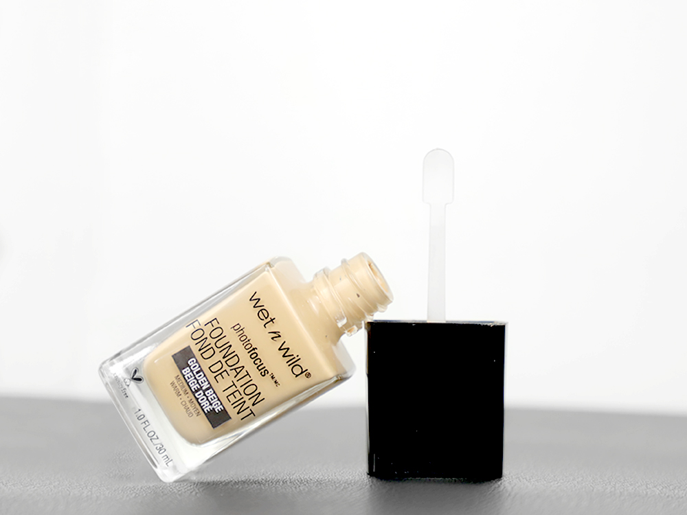 Wet N Wild Mood Complexion Enhancer Make-up-Schwamm – Wechselt Farbe Nass, Für Foundation & Highlighter