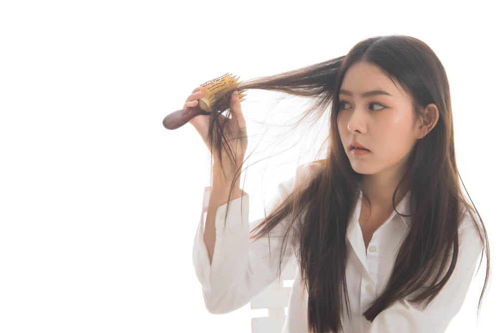 Selain Mengubah Penampilan, Ini 3 Manfaat Mengganti Belahan Rambut yang Mungkin Belum Anda Ketahui