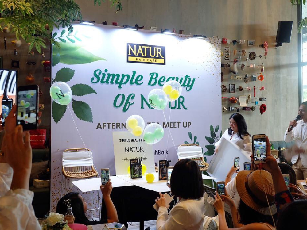 Rambut Tumbuh Lebat dan Kuat dengan Formula Baru Natur Hair Tonic